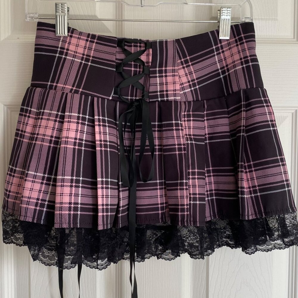 Pastel goth Harajuku pink and black plaid schoolgirl pleated mini skirt - Picture 5 of 6